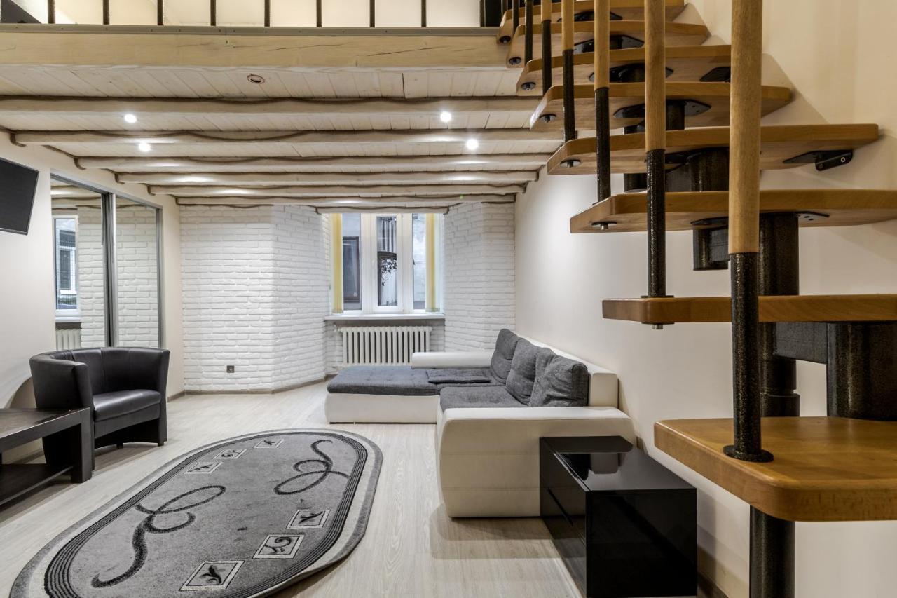 Apartmán Fredra 4A Street Lvov Exteriér fotografie